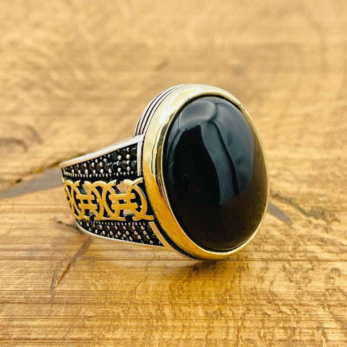 Black Onyx Signet Silver Ring - TryAladdin