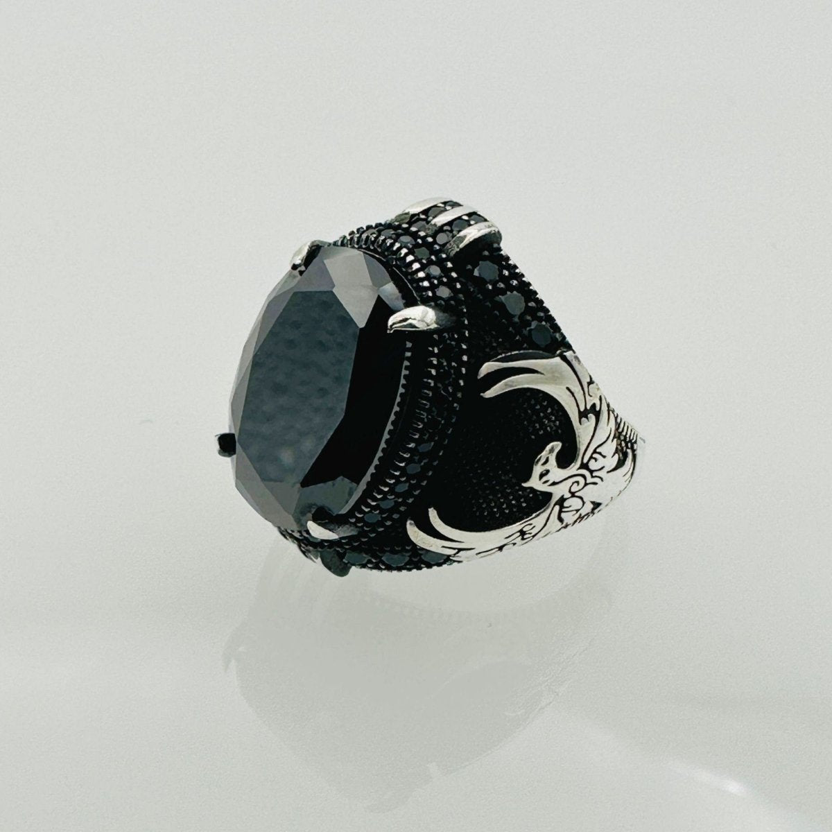 Handmade Men's Black Onyx Eagle Silver Ring - TryAladdin