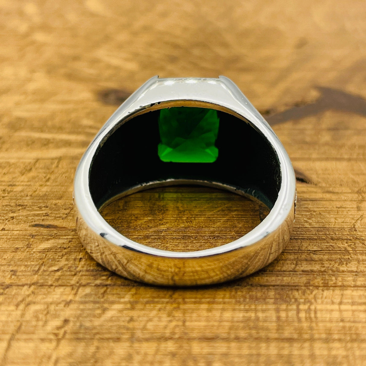 Minimalist Square Green Emerald Stone Men's Ring - TryAladdin