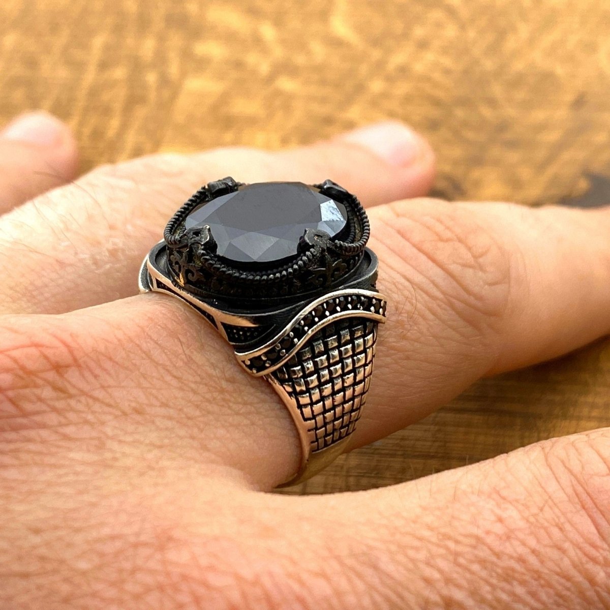 Men's Black Onyx Gemstone Ring - TryAladdin