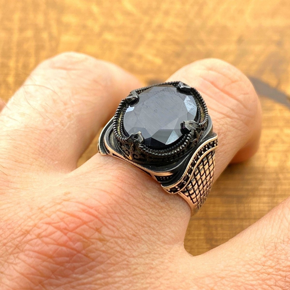 Men's Black Onyx Silver Ring - TryAladdin