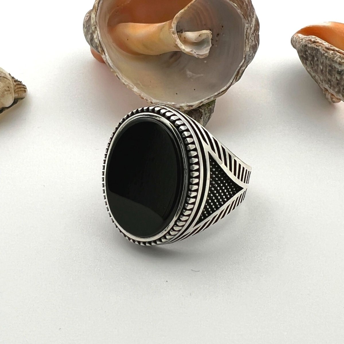 Men's Black Onyx Stone Silver Ring - TryAladdin