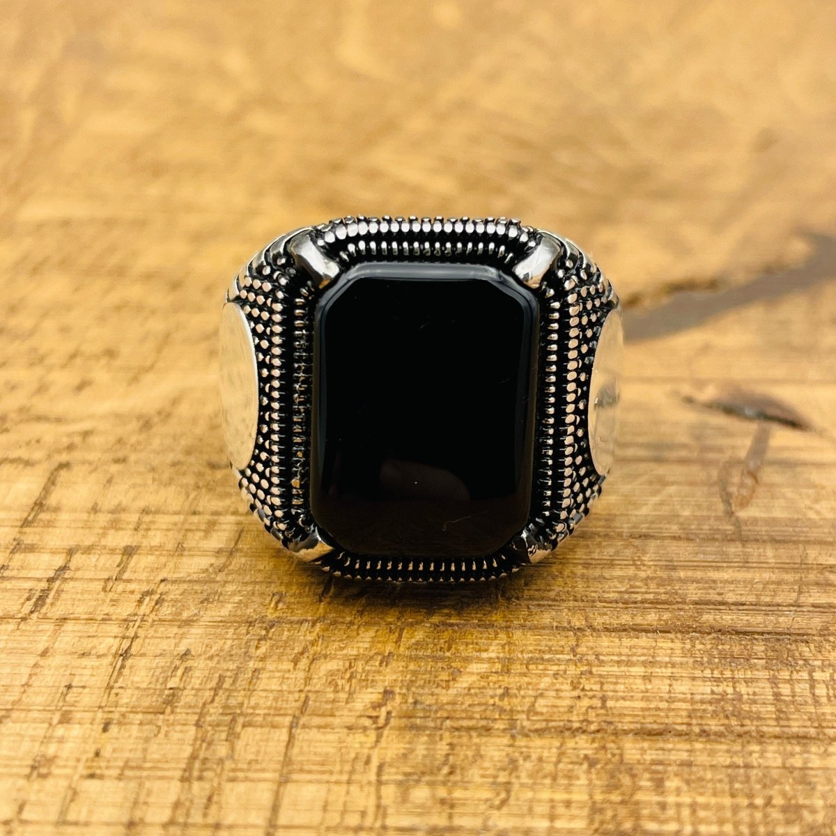 Men's Black Onyx Stone Silver Ring - TryAladdin