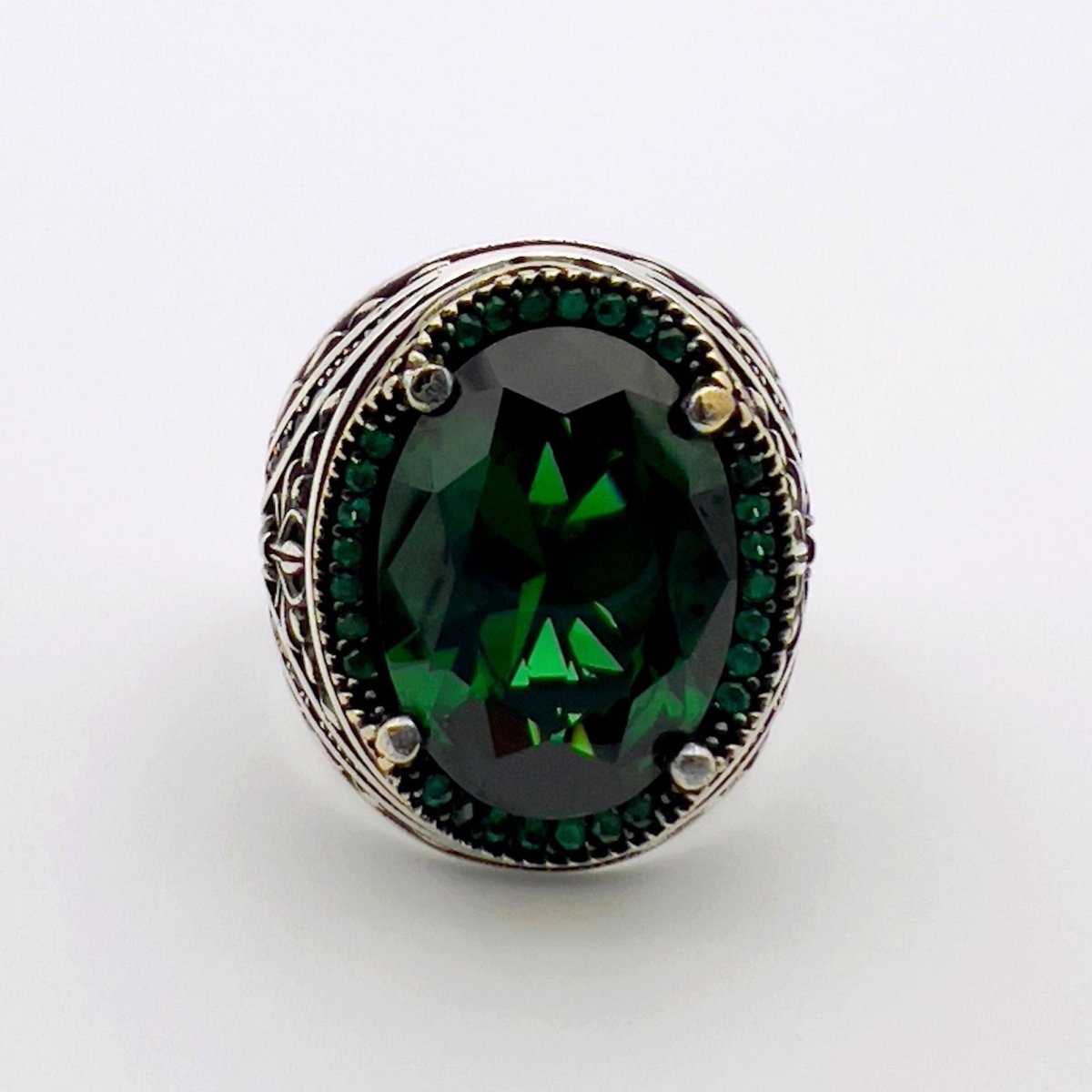 Men's Green Emerald Silver Ring - TryAladdin