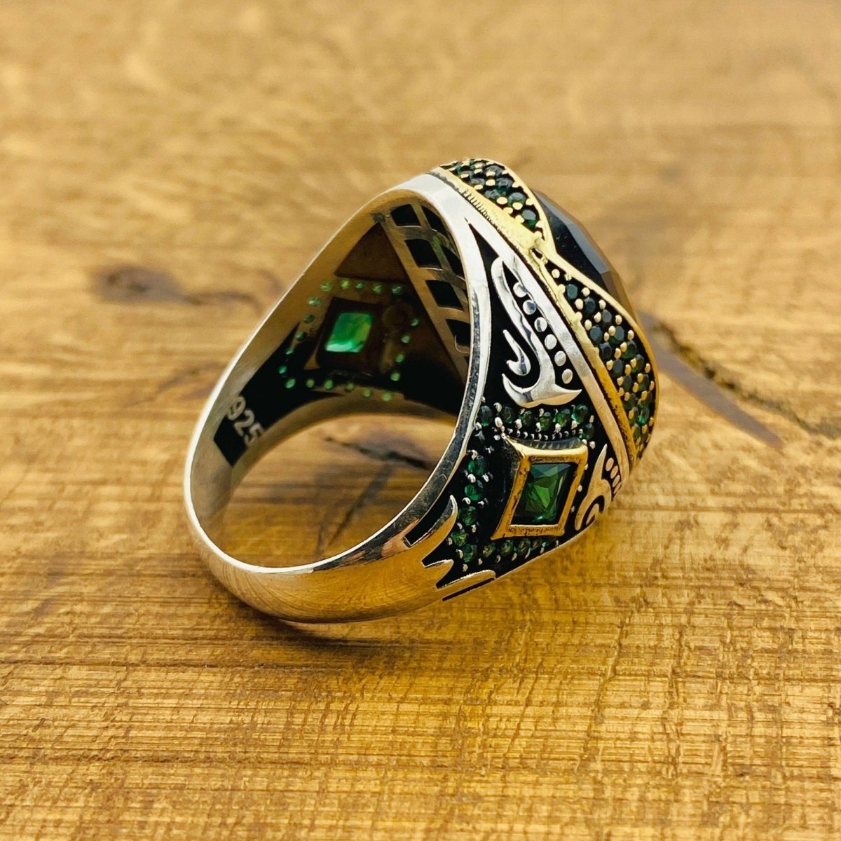 Men's Green Emerald Silver Ring - TryAladdin