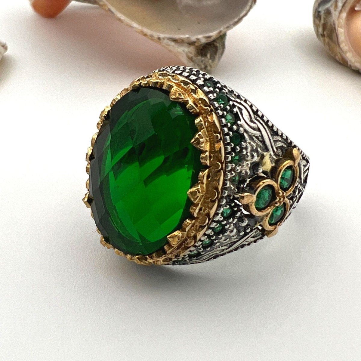 Men's Green Emerald Stone Silver Ring - TryAladdin