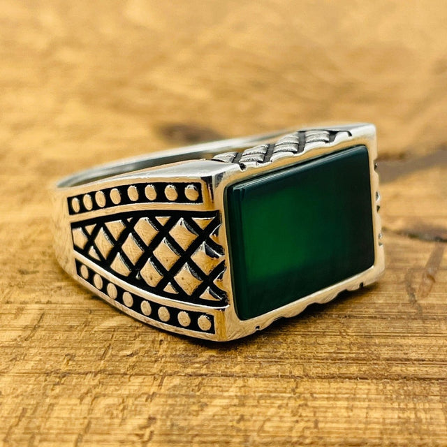 Men's Rectangle Green Agate Stone Ring - TryAladdin