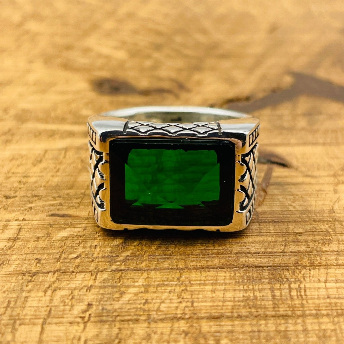 Men's Rectangle Green Zircon Stone Silver Ring - TryAladdin