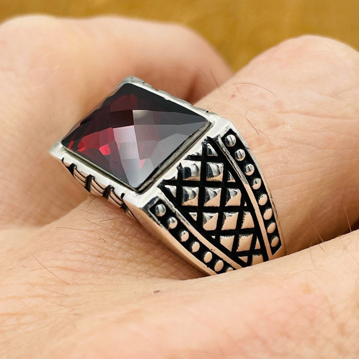 Men's Rectangle Red Zircon Stone Ring - TryAladdin