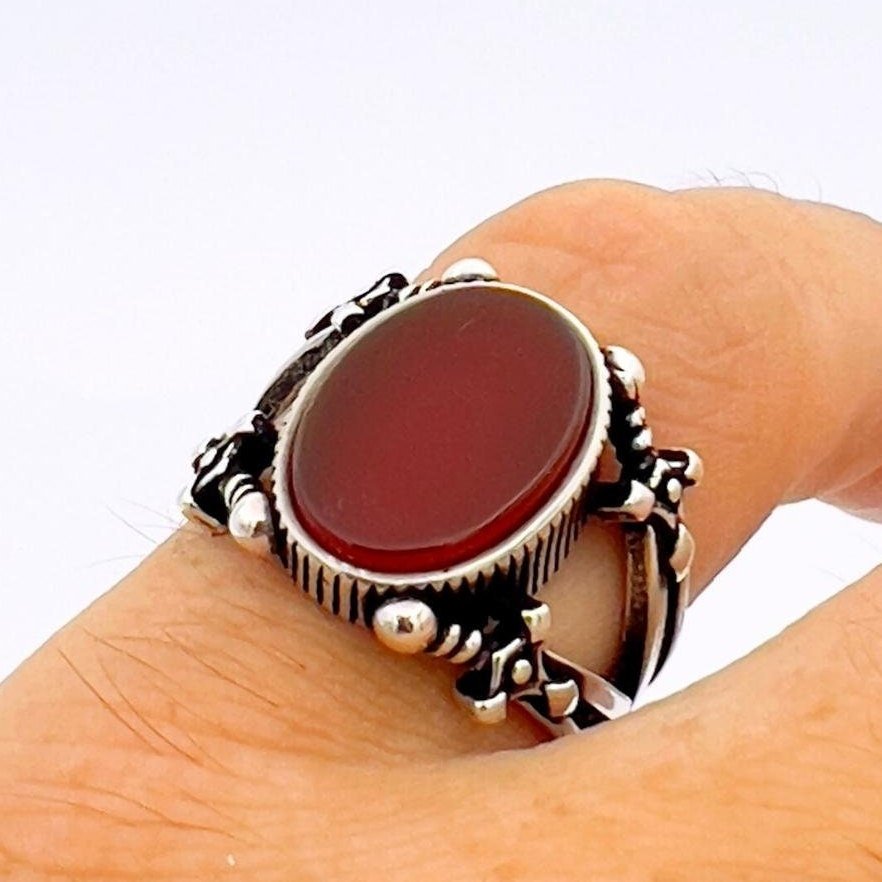 Men's Red Agate Stone Silver Ring - TryAladdin