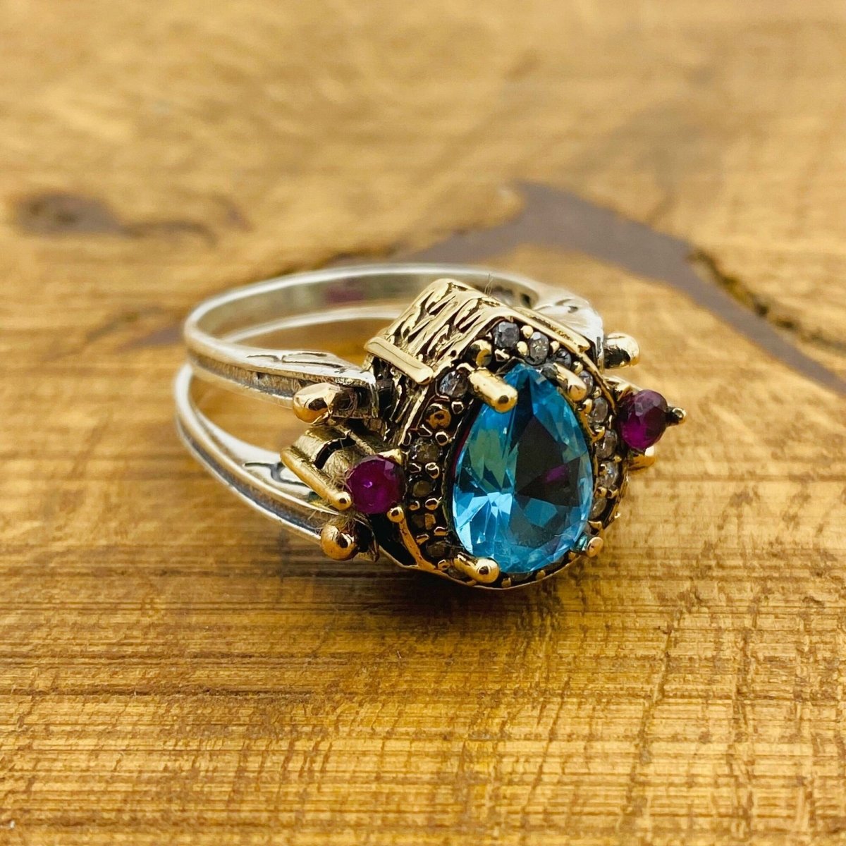 Multi - Stone Reversible Ring - TryAladdin