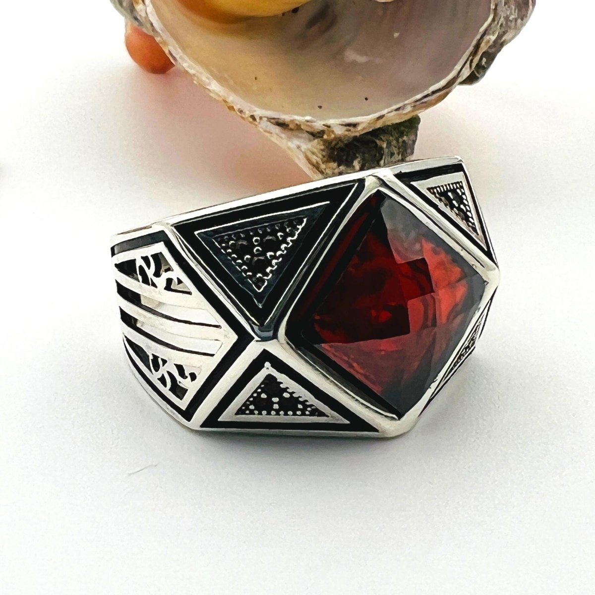 Red Ruby Stone Men's Ring - TryAladdin