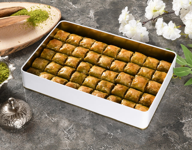 Asi | Special Mini Baklava with Pıstachio in Gift Metal Box - TryAladdin