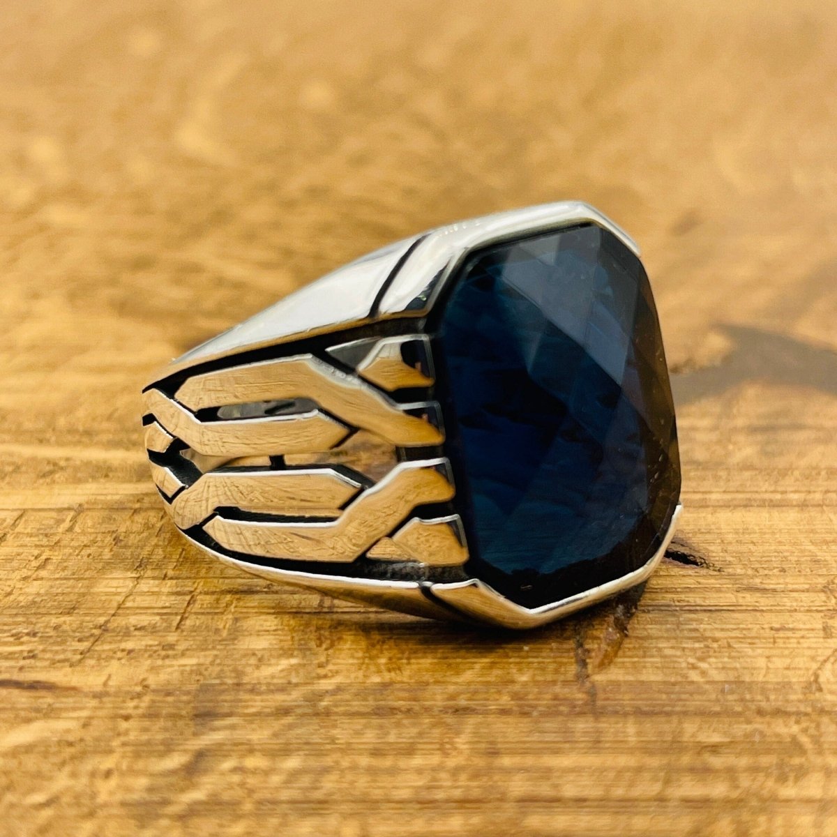 Sterling Silver 925 Handmade Sapphire Stone Men's Ring - TryAladdin