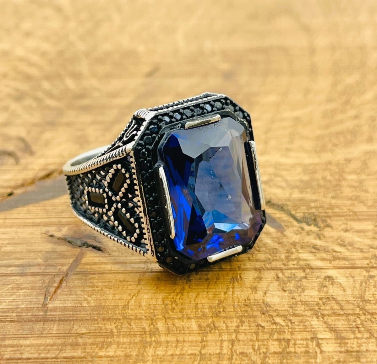 Tanzanite Stone Silver Ring - TryAladdin