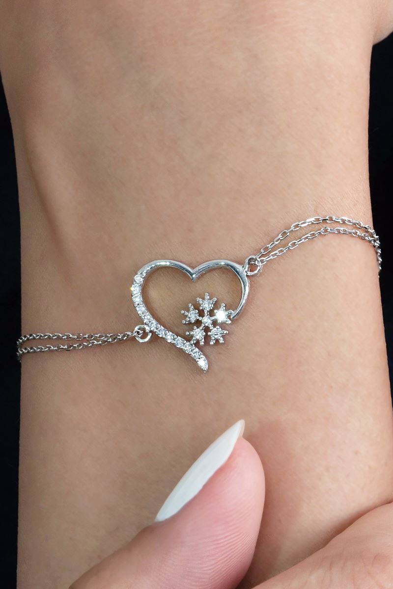 Taki | Heart with Snowflake Silver Bracelet Valentine Gift - TryAladdin