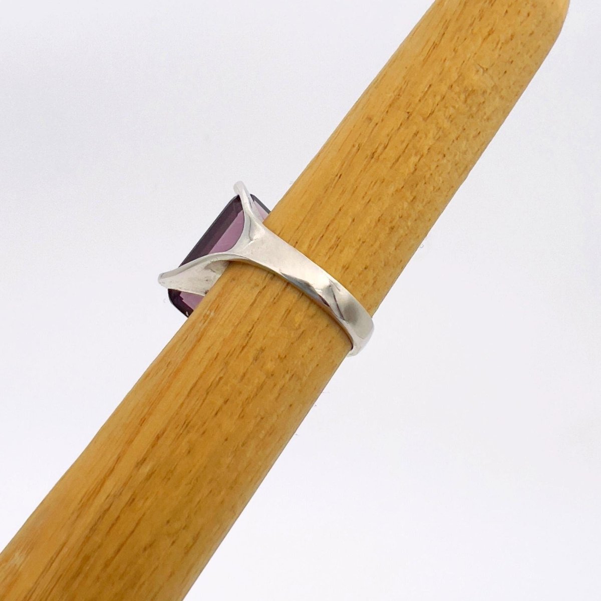 Women's Genuine Amethyst Stacking Ring - TryAladdin